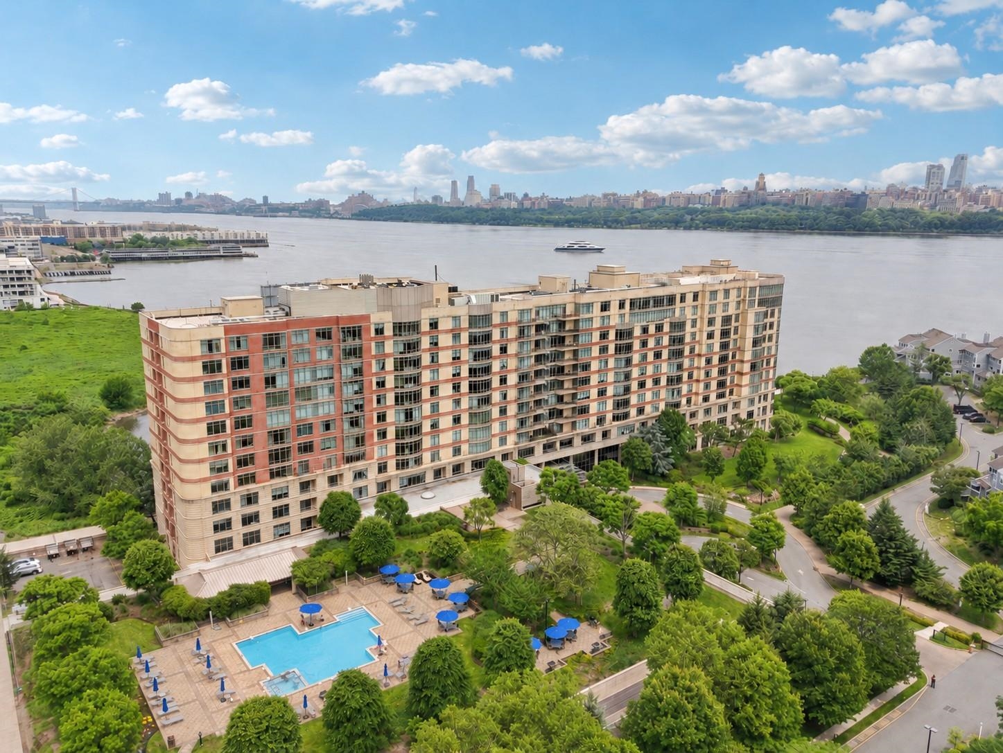 8100 River Road, Unit 601 North Bergen, NJ 07047 - Photo 2 of 25