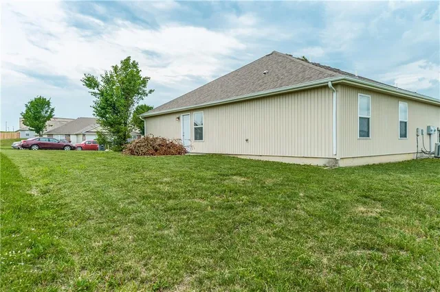 $1,340 | 204 Palmer Court, Pleasant Hill, MO 64080