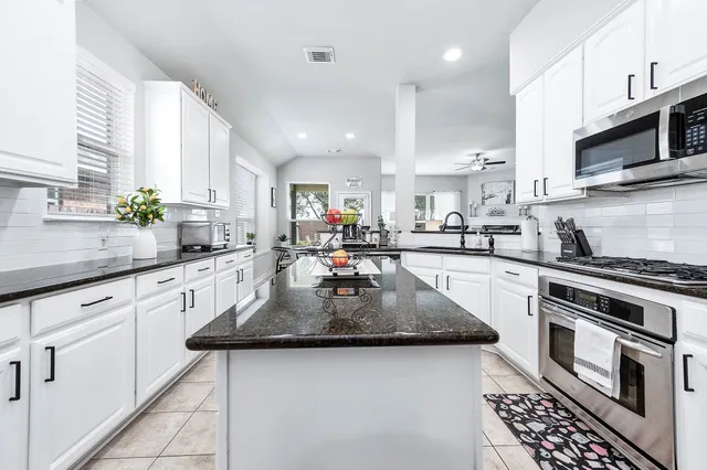 $2,700 | 7507 Lone Star Jct Street, Richmond, TX 77406