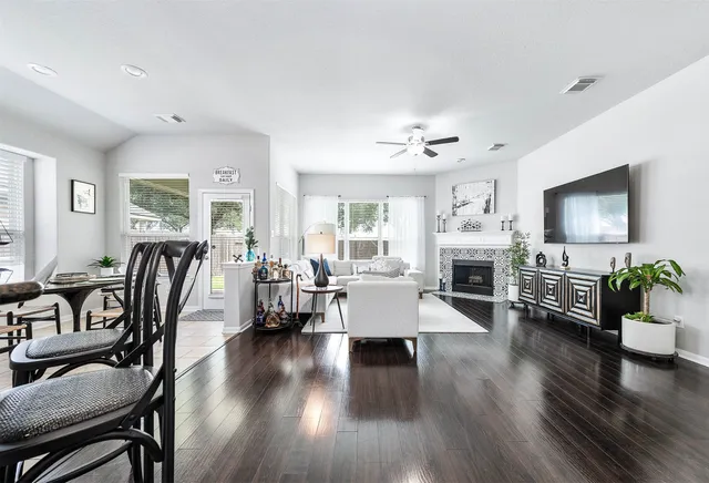 $2,700 | 7507 Lone Star Jct Street, Richmond, TX 77406