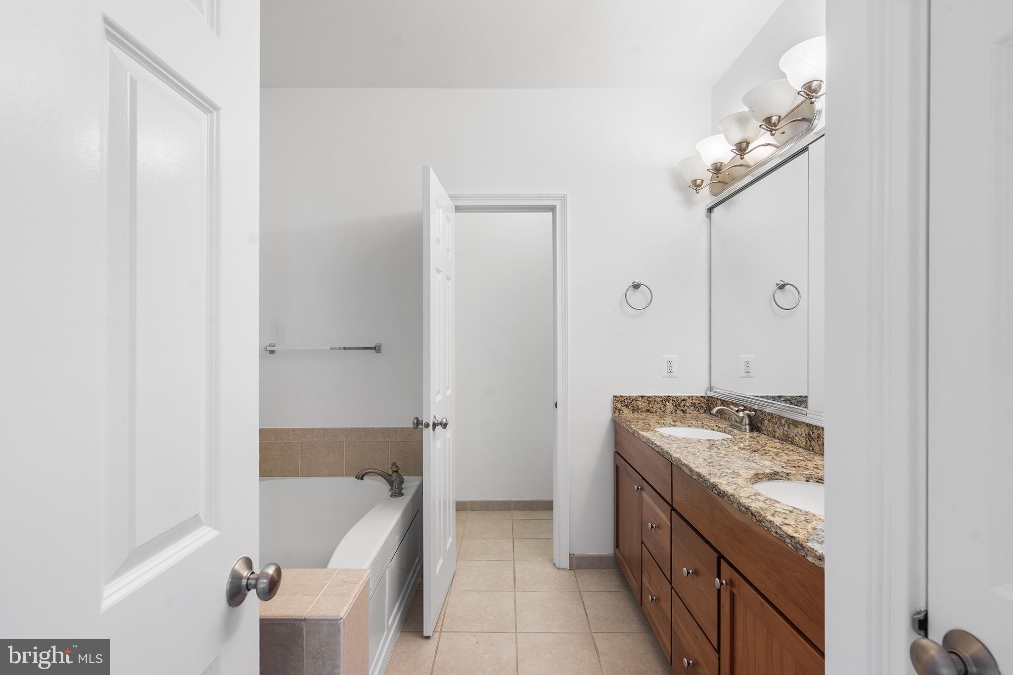 200 Governors Court Philadelphia, PA 19146 - Photo 14 of 39