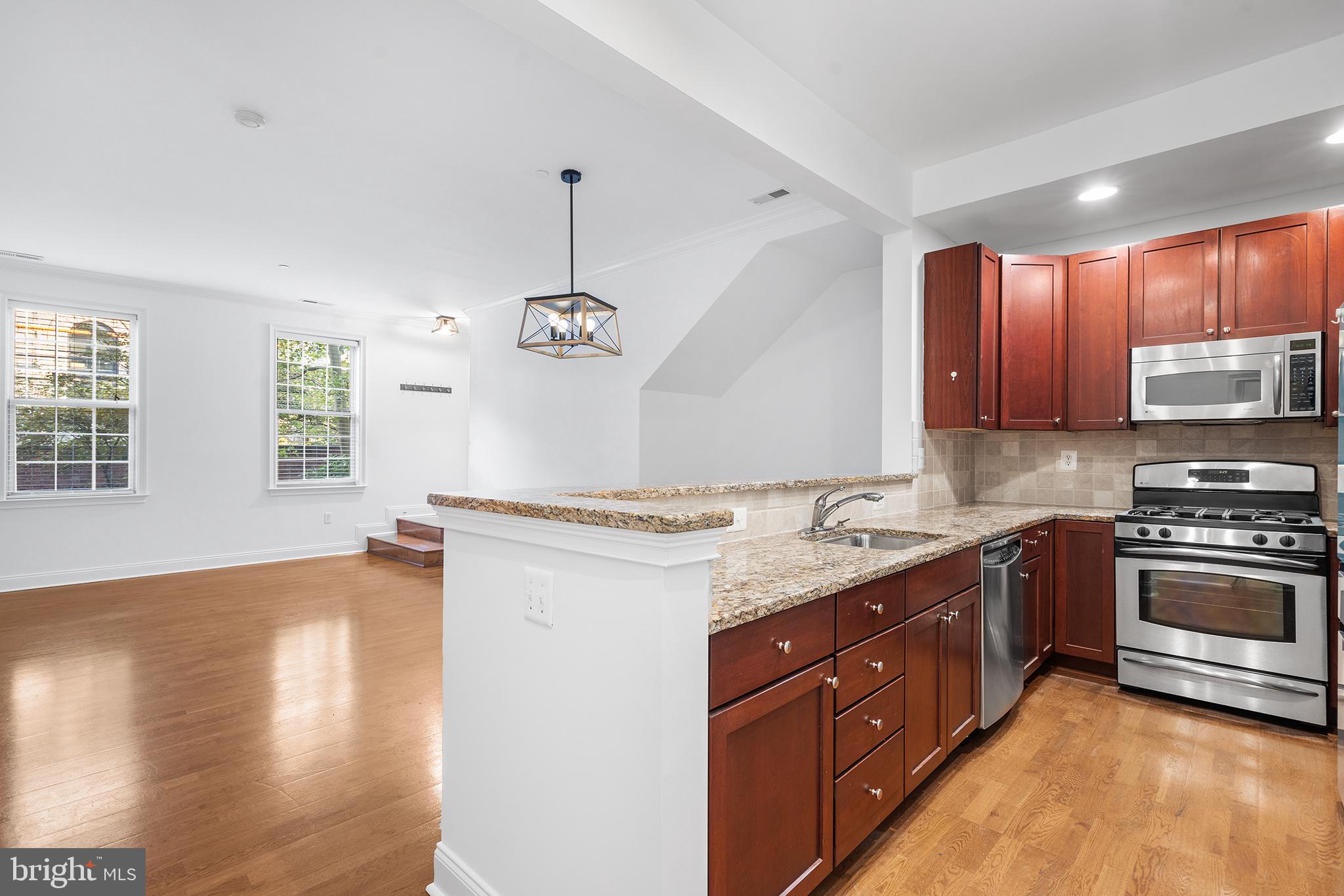 200 Governors Court Philadelphia, PA 19146 - Photo 6 of 39