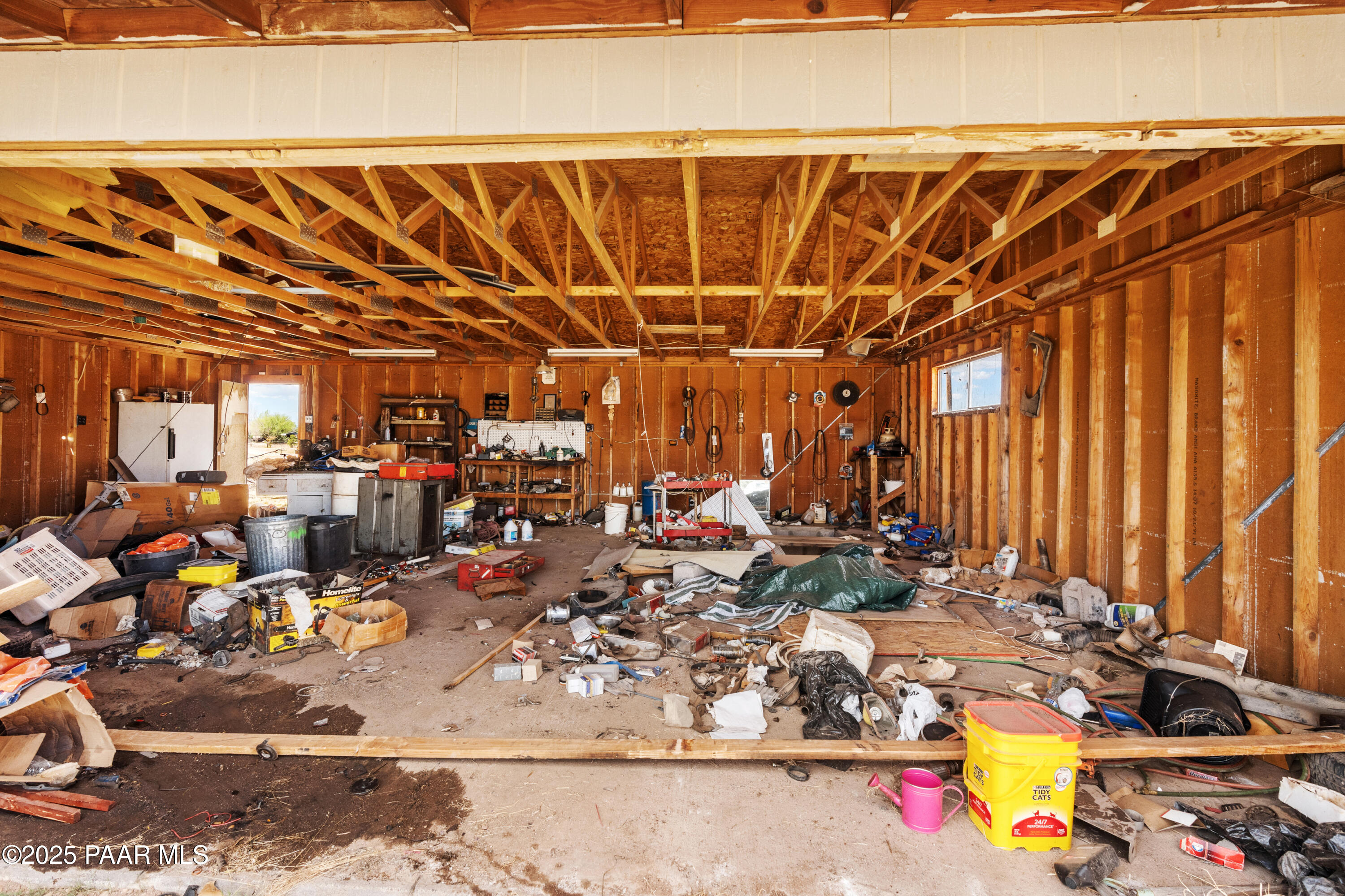 25200 North Stump Road Paulden, AZ 86334 - Photo 18 of 19 a view of a basket ball ground