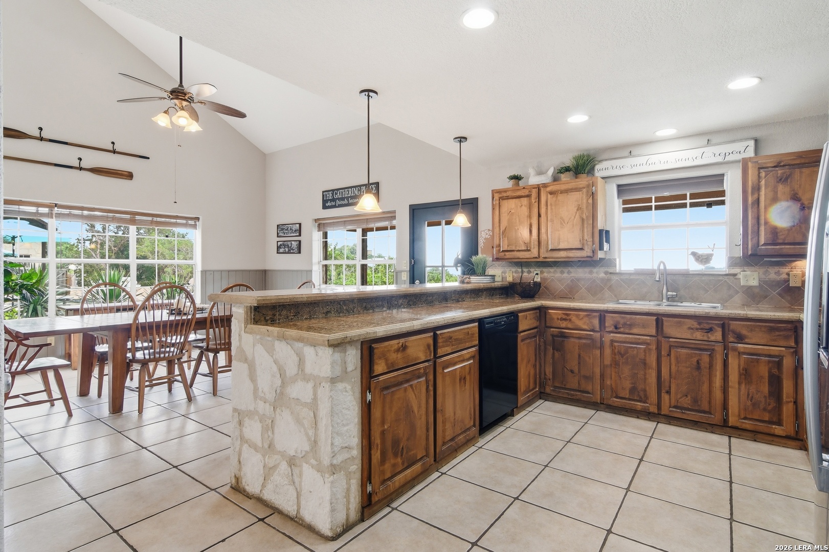 100 Indian Paint Brush Road Concan, TX 78838 - Photo 18 of 84
