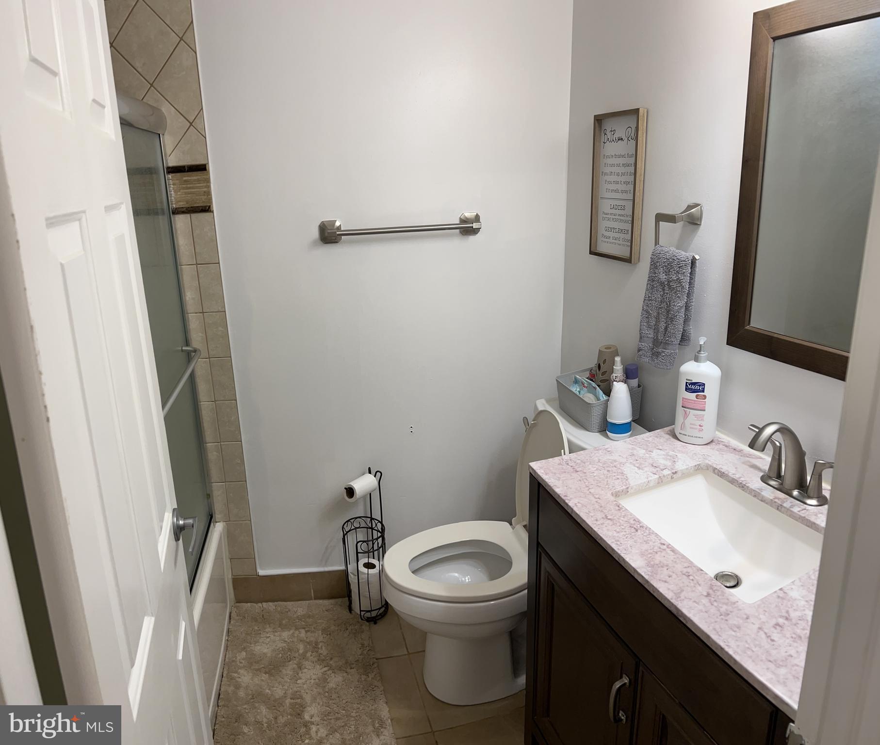 10869 Harrow Road Philadelphia, PA 19154 - Photo 7 of 13 1st floor unit bathroom