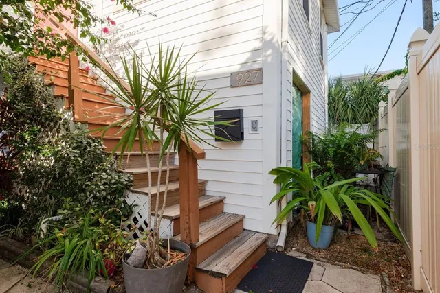 $900,000 | 927 6th Street North, St. Petersburg, FL 33701