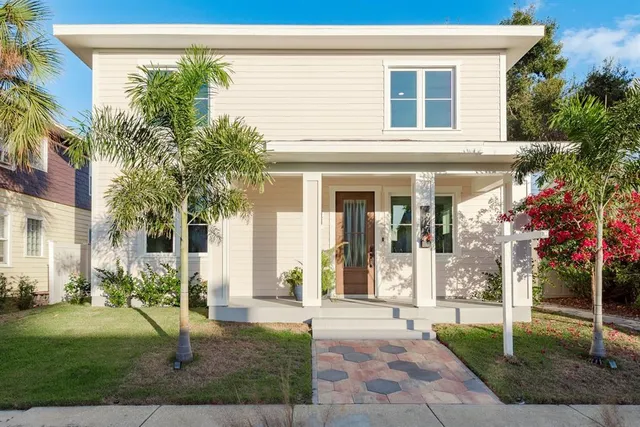 $900,000 | 927 6th Street North, St. Petersburg, FL 33701