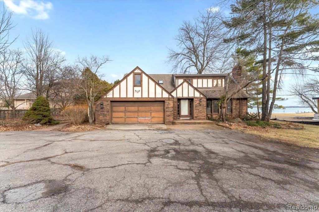 26705 East River Road Grosse Ile, MI 48138 - Photo 3 of 41 Gallery Image 3