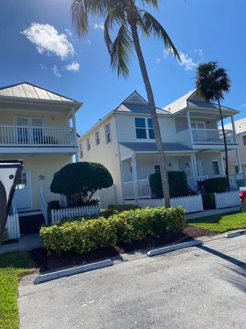 $639,000 | 7028 Harbor Village Drive, Marathon, FL 33050