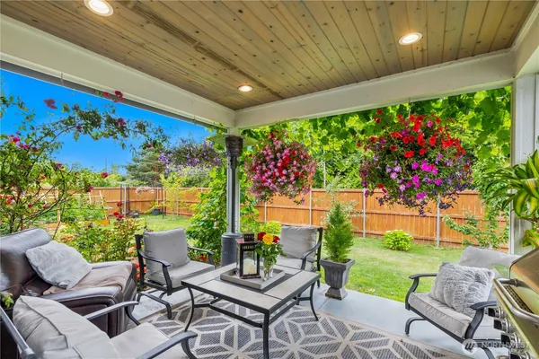 $630,000 | 8254 Breeze Loop, Blaine, WA 98230