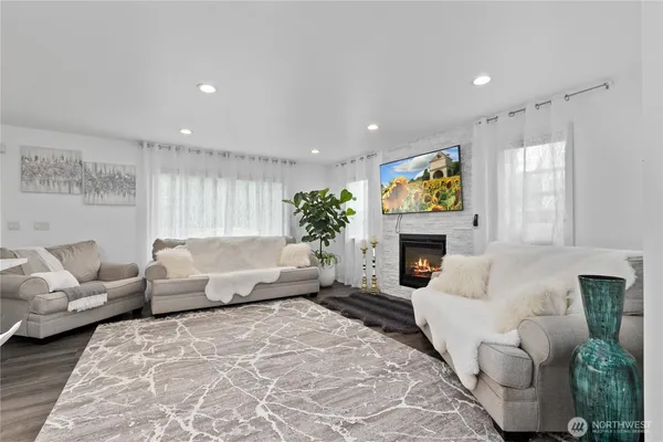 $630,000 | 8254 Breeze Loop, Blaine, WA 98230