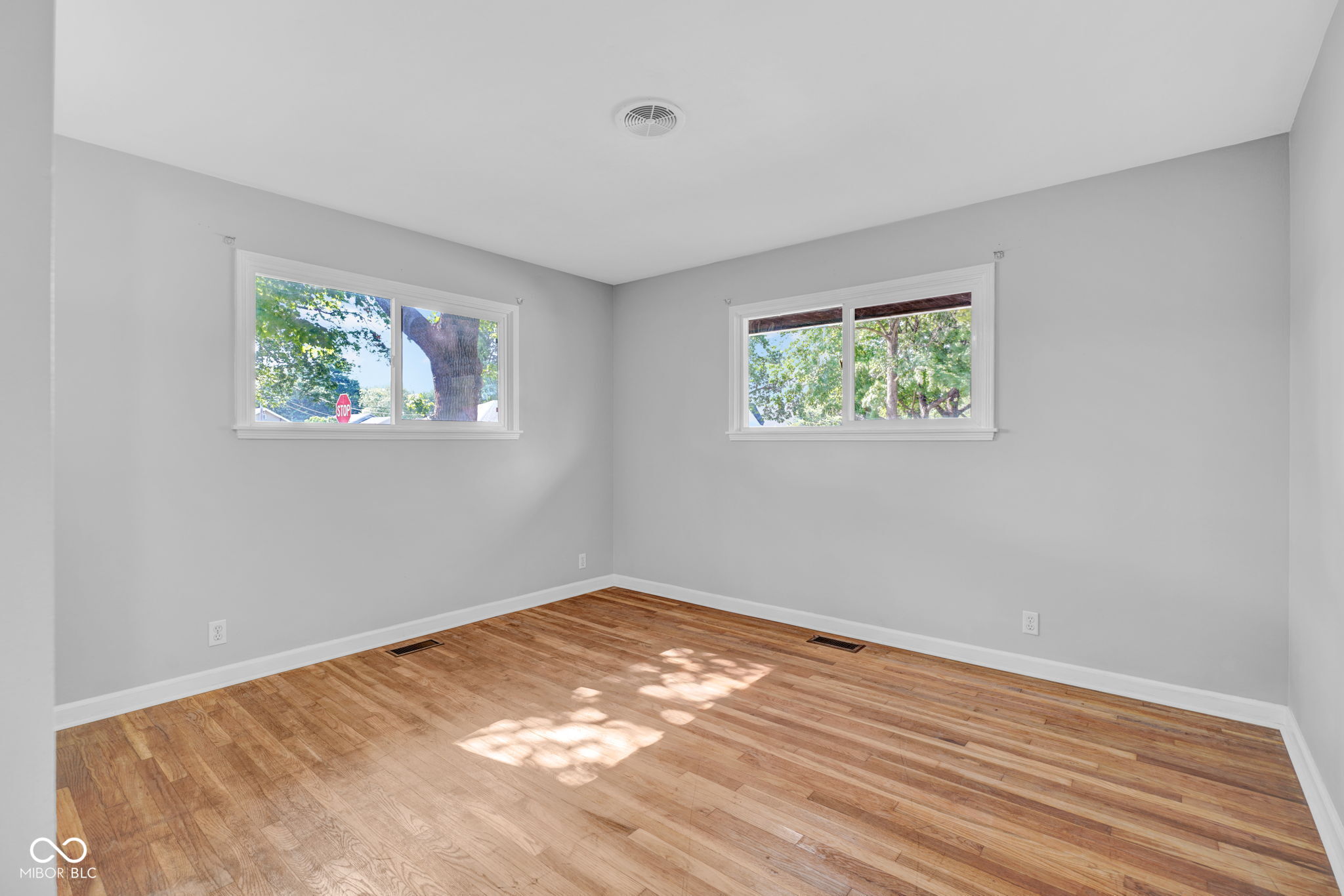 2019 19th Street Columbus, IN 47201 - Photo 15 of 22