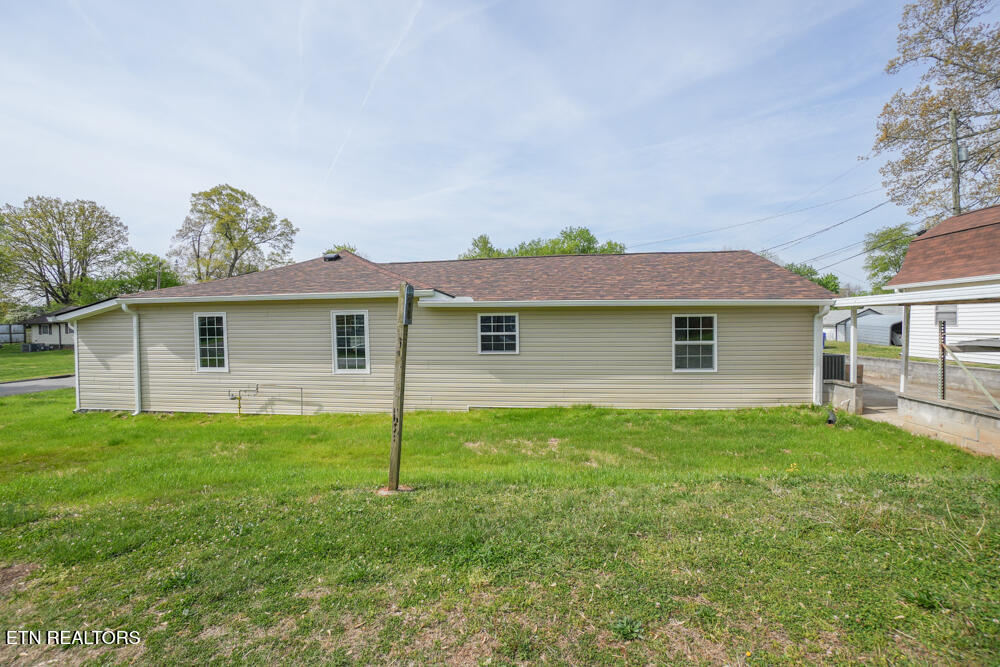 863 Cedar Street Alcoa, TN 37701 - Photo 4 of 29 DSC00203