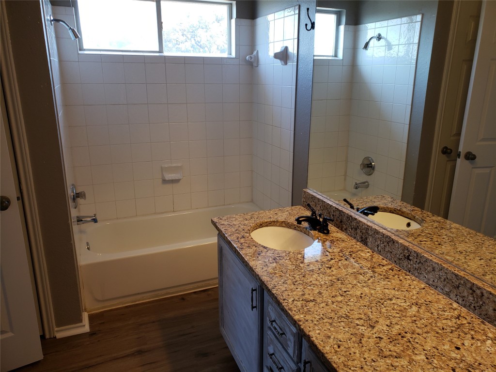 2205 Melissa Oaks Lane Austin, TX 78744 - Photo 11 of 15