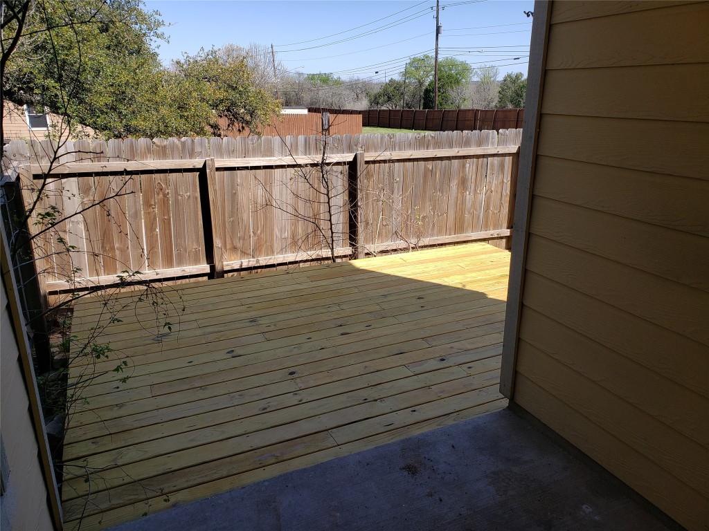 2205 Melissa Oaks Lane Austin, TX 78744 - Photo 13 of 15