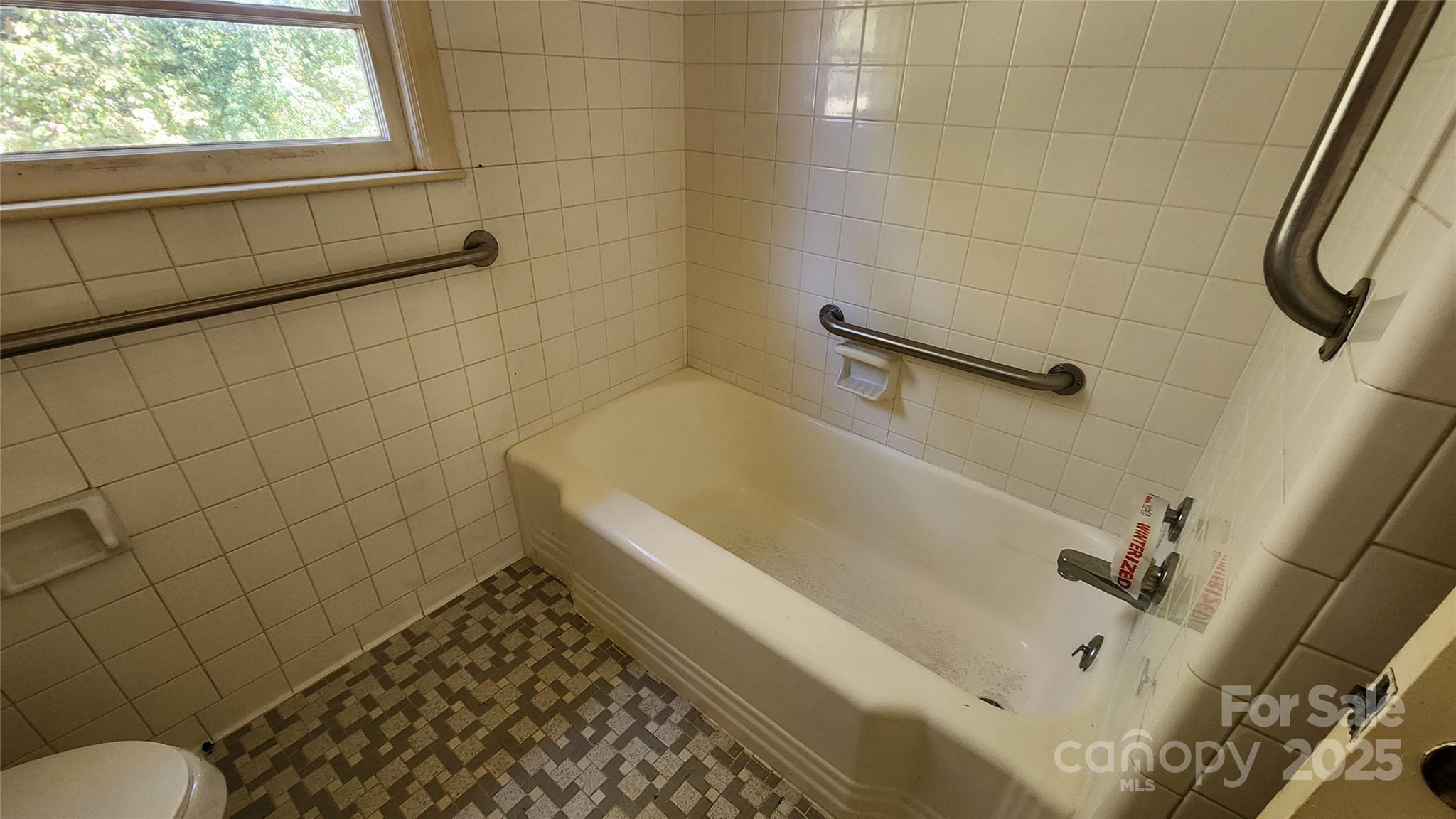 150 31st Avenue Northwest Hickory, NC 28601 - Photo 17 of 35