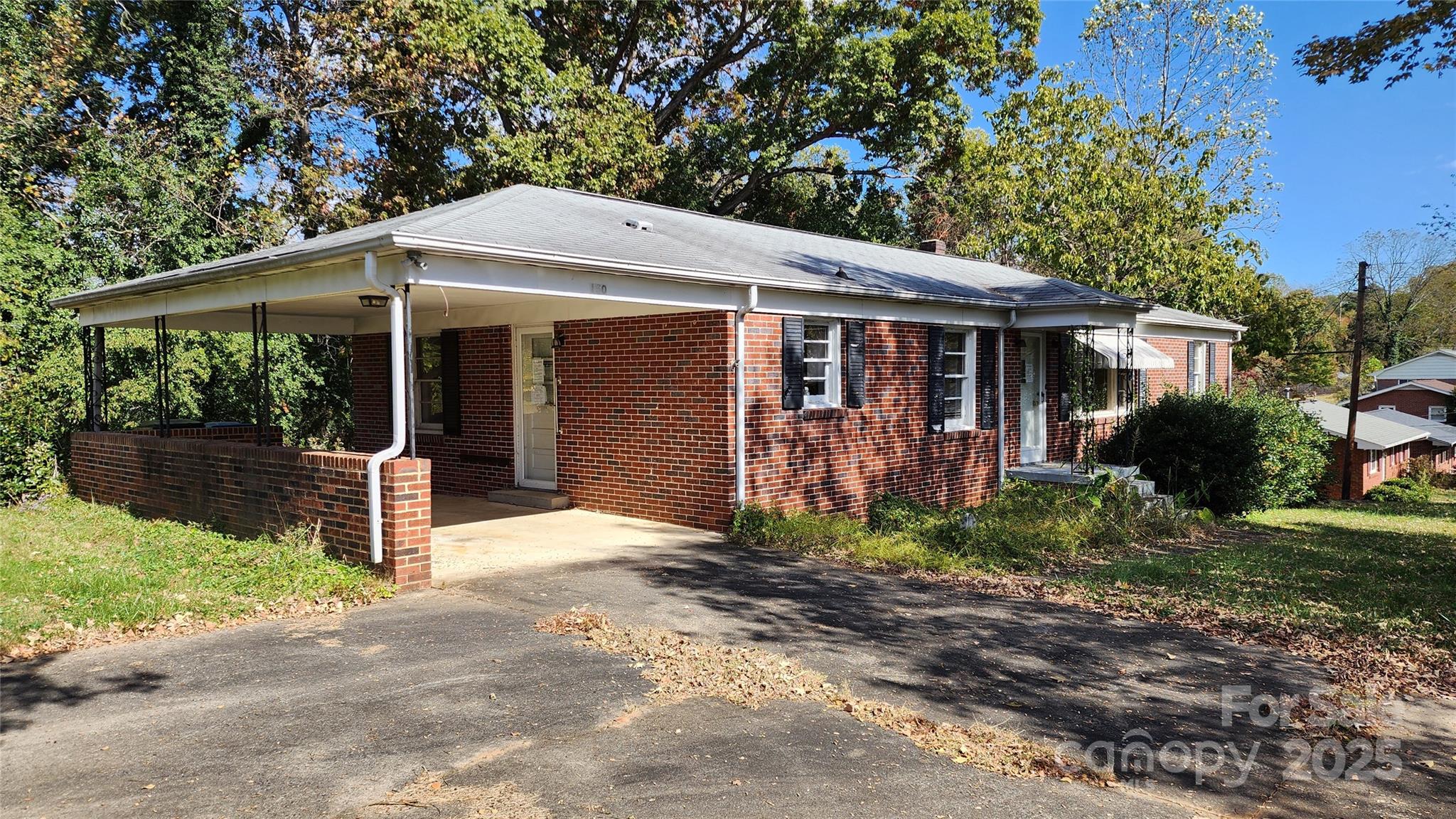 150 31st Avenue Northwest Hickory, NC 28601 - Photo 2 of 35