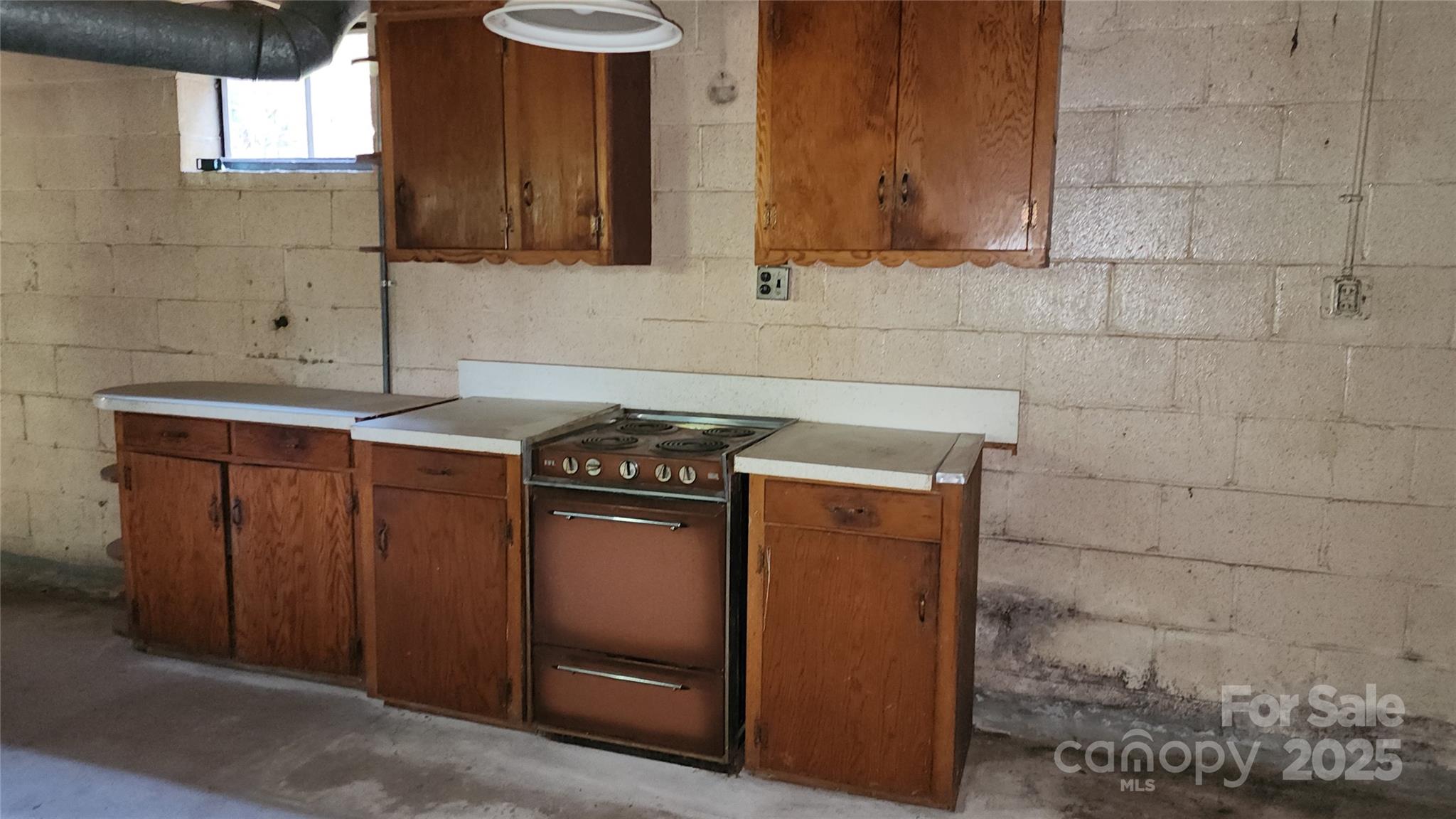 150 31st Avenue Northwest Hickory, NC 28601 - Photo 26 of 35