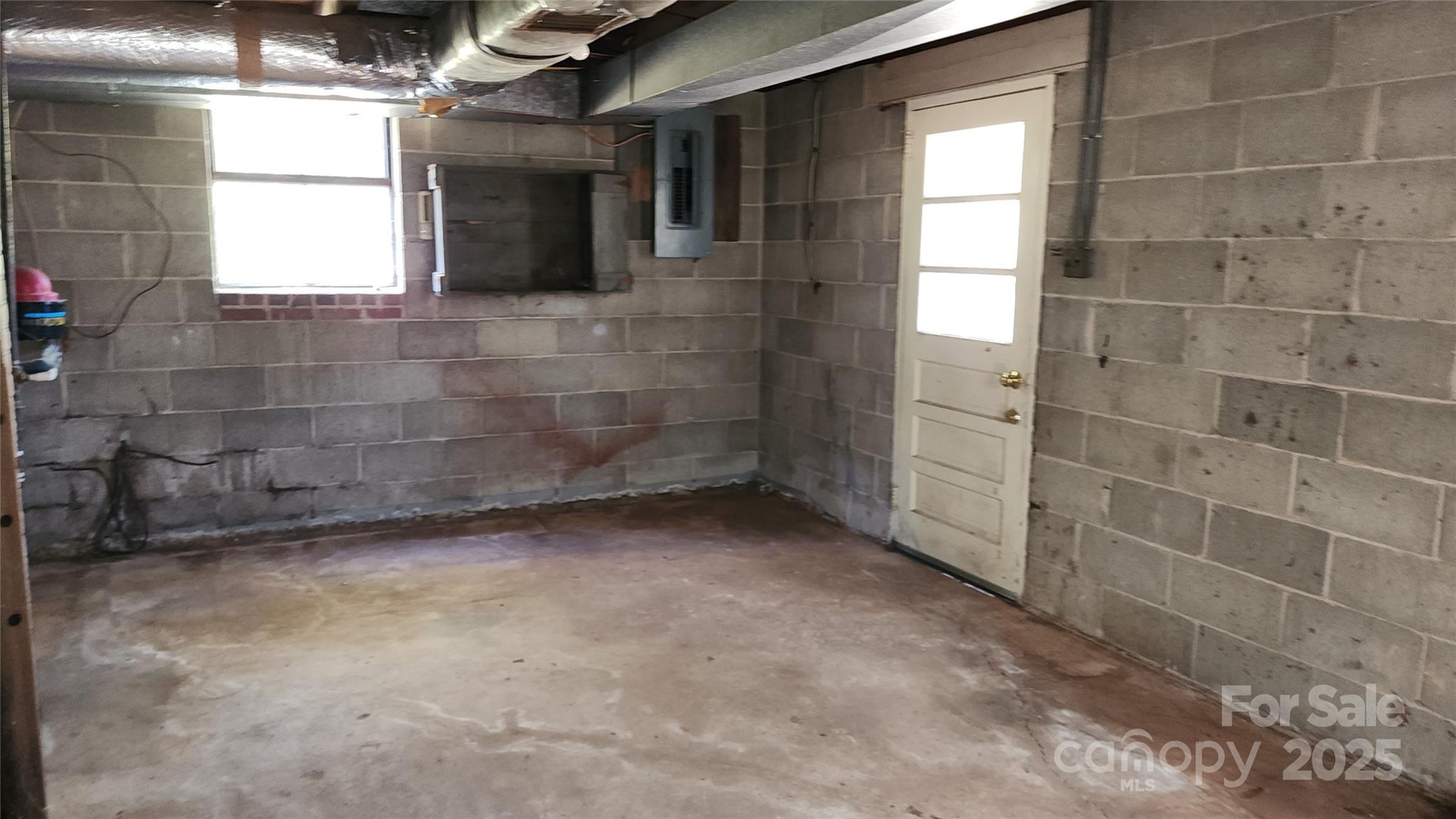 150 31st Avenue Northwest Hickory, NC 28601 - Photo 27 of 35