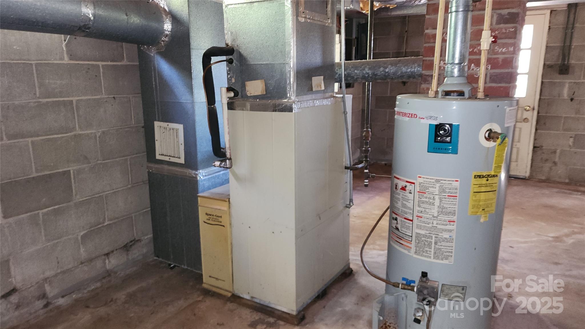 150 31st Avenue Northwest Hickory, NC 28601 - Photo 29 of 35