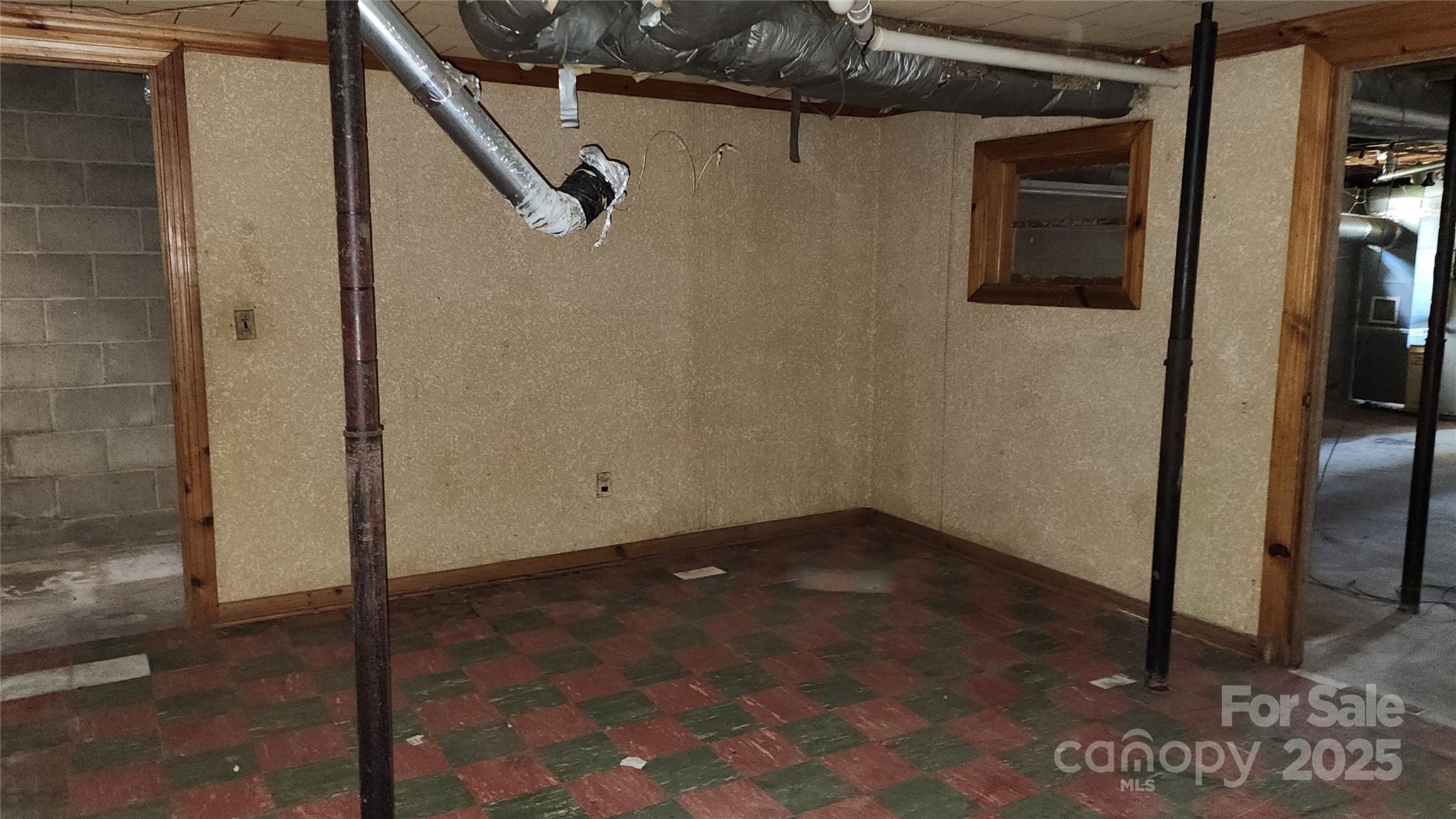 150 31st Avenue Northwest Hickory, NC 28601 - Photo 31 of 35