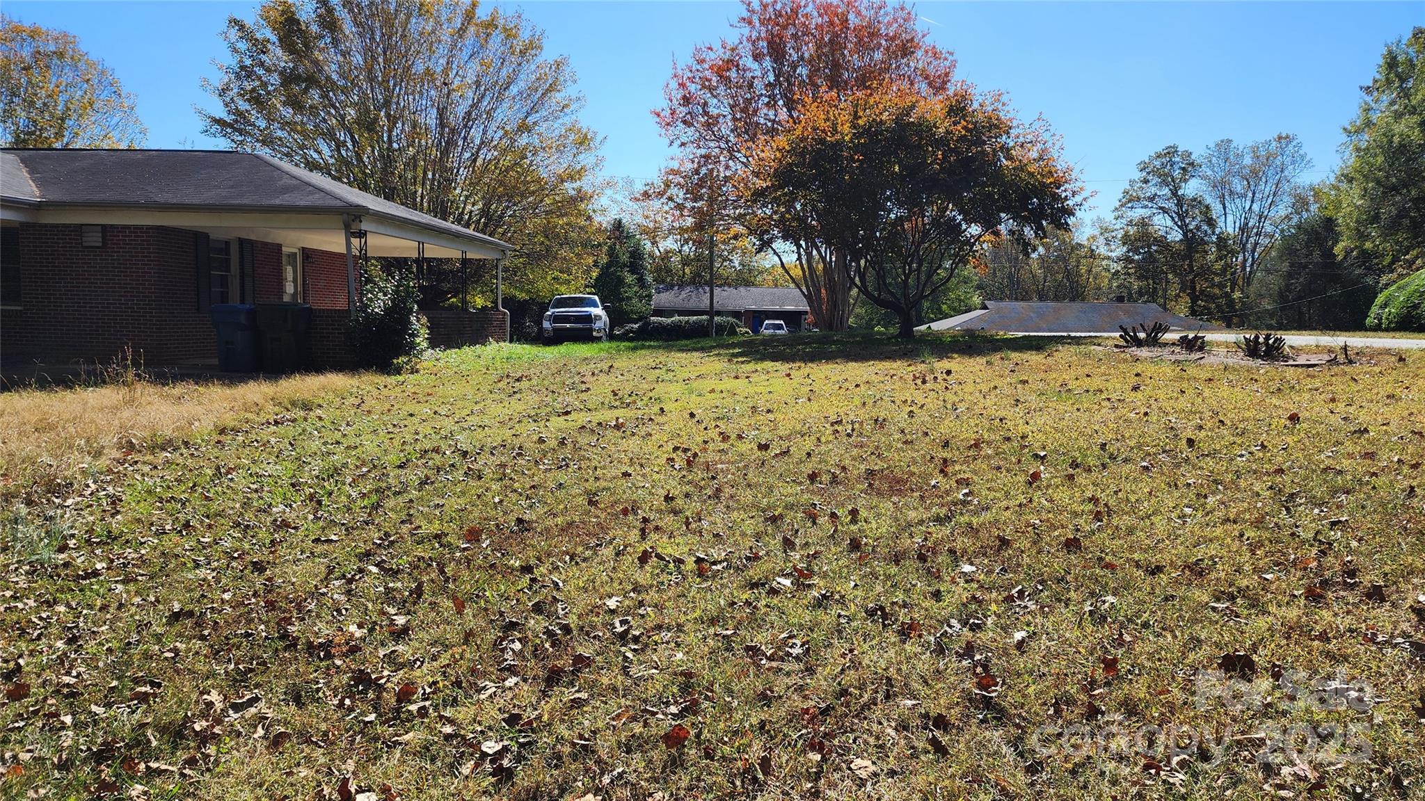 150 31st Avenue Northwest Hickory, NC 28601 - Photo 8 of 35