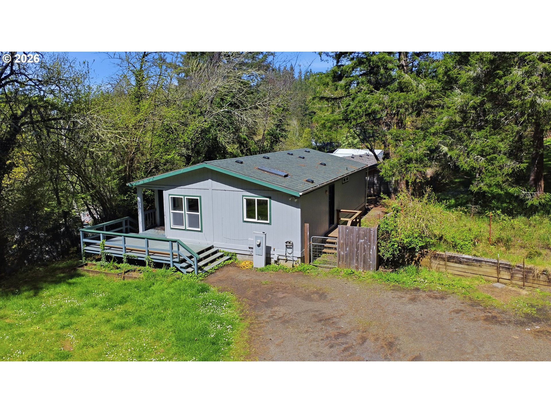 1529 Northeast Wagon Road Toledo, OR 97391 - Photo 6 of 34