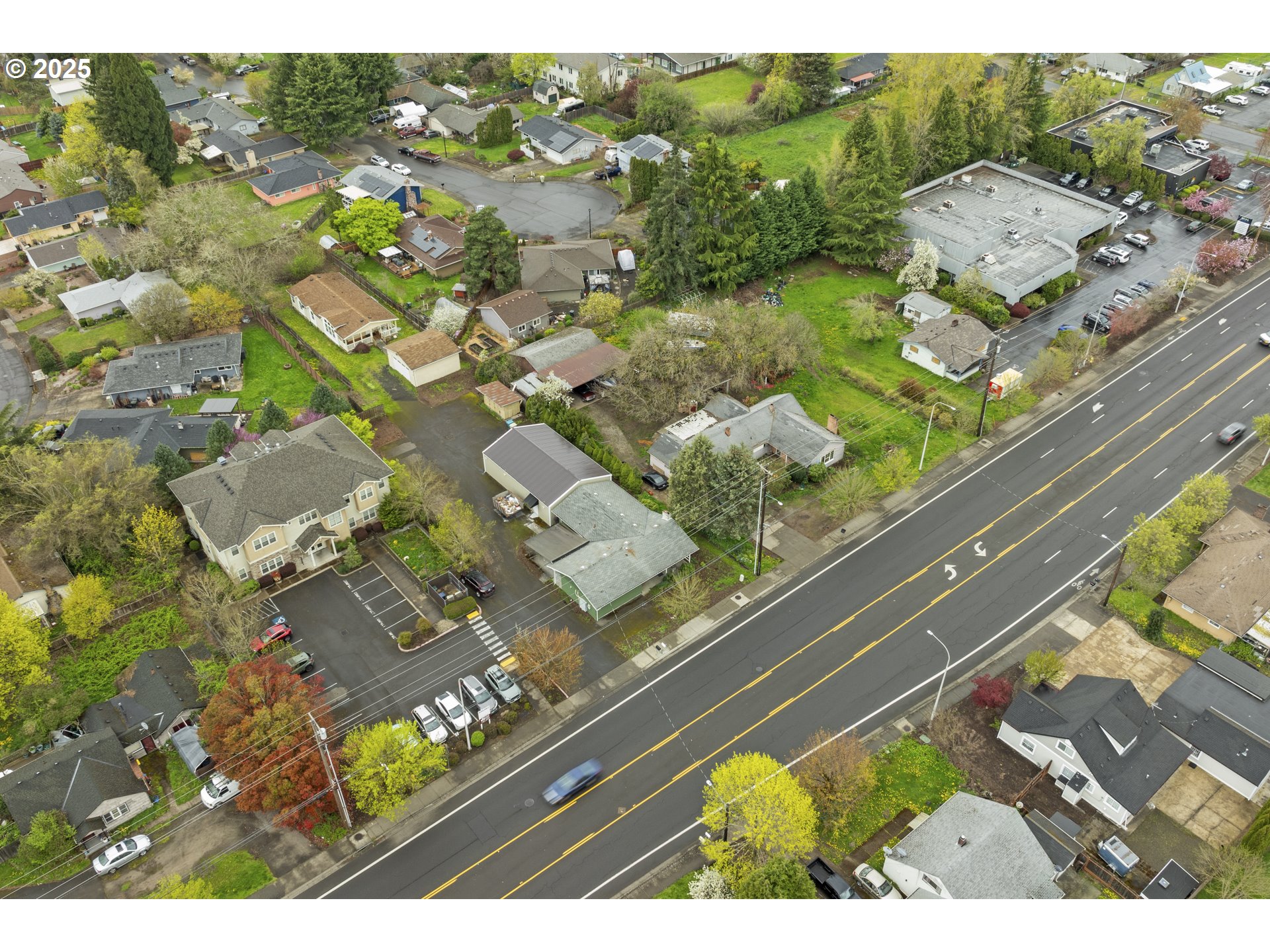 4015 Southwest 185th Avenue Beaverton, OR 97078 - Photo 3 of 47 a view of a city from a balcony