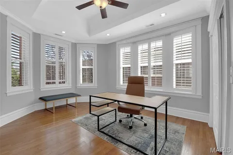 $289,900 | 378 North Taylor Avenue, Unit 3E, St. Louis, MO 63108