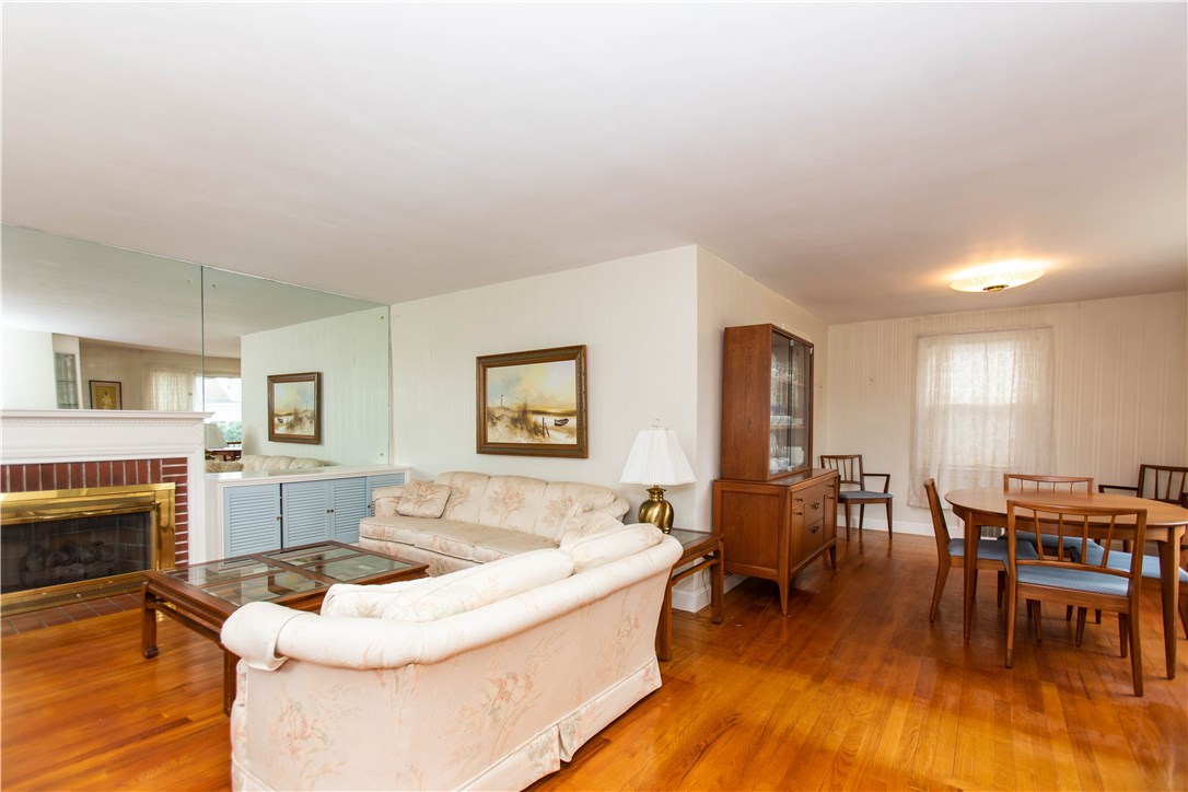 103 Fairfield Road Cranston, RI 02910 - Photo 11 of 31 Gallery Image 11