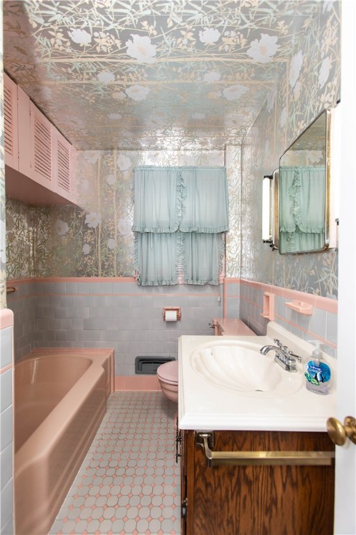 103 Fairfield Road Cranston, RI 02910 - Photo 17 of 31 Gallery Image 17