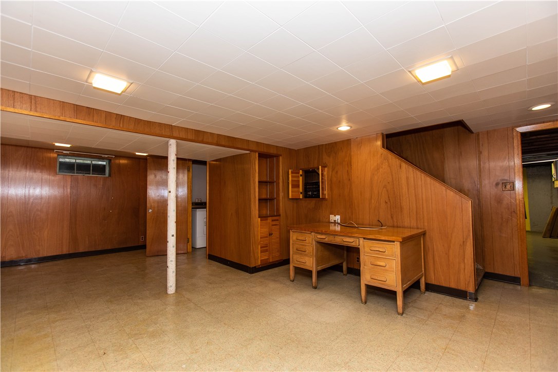 103 Fairfield Road Cranston, RI 02910 - Photo 21 of 31 Gallery Image 21