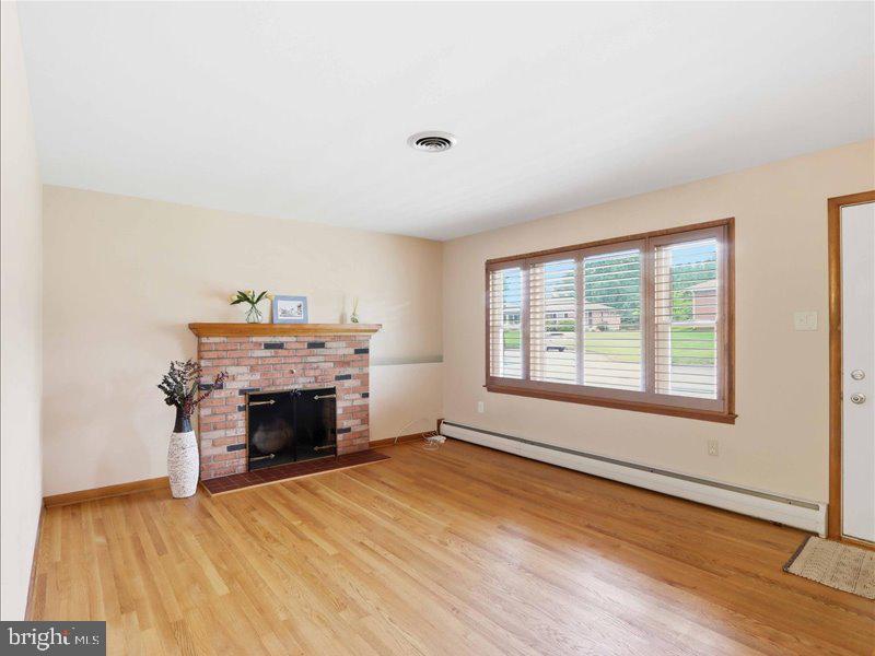 112 Locust Court Middletown, MD 21769 - Photo 7 of 33