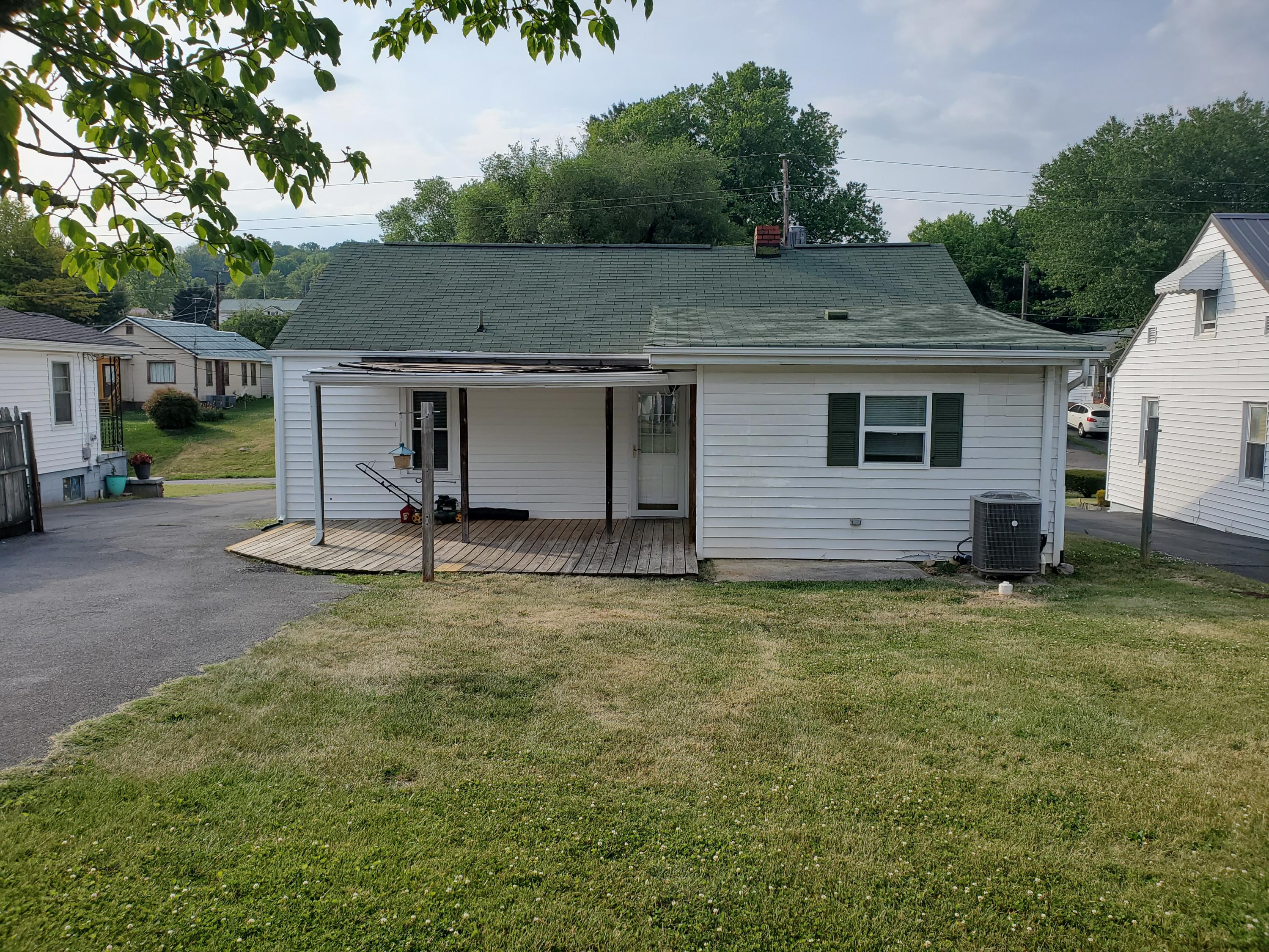 3409 Bloomingdale Road Kingsport, TN 37660 - Photo 2 of 11 Bk