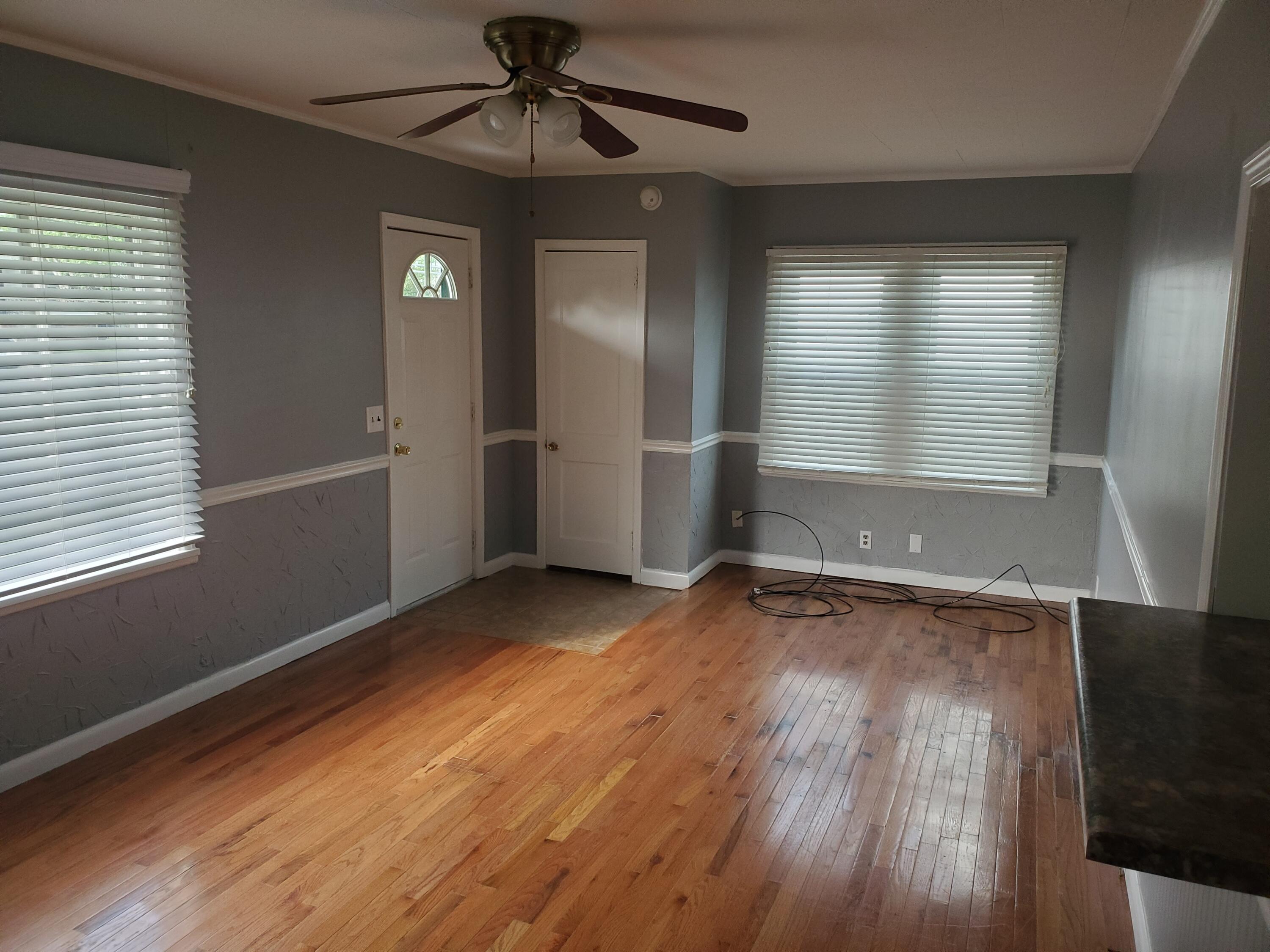 3409 Bloomingdale Road Kingsport, TN 37660 - Photo 5 of 11 LV1
