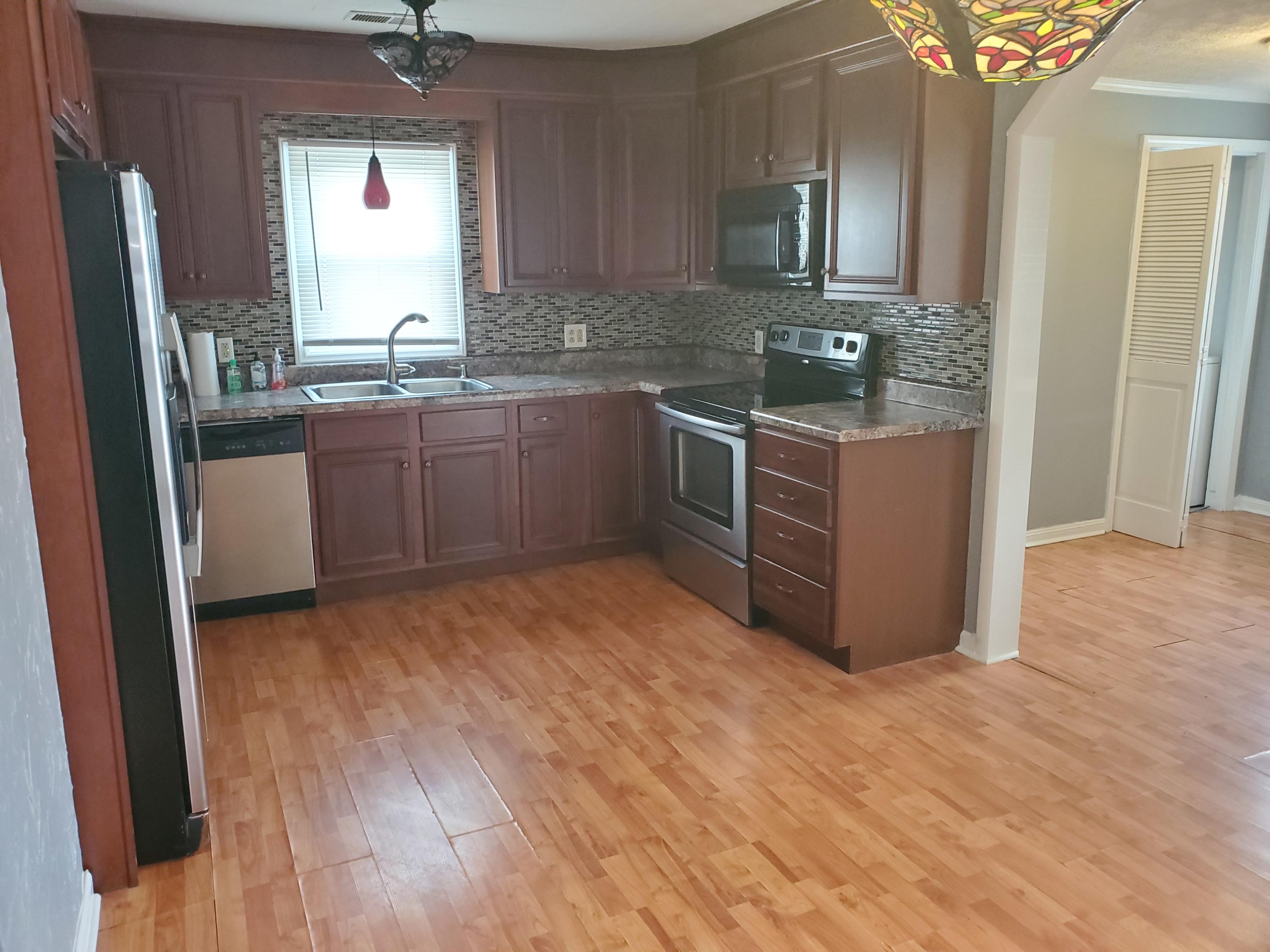 3409 Bloomingdale Road Kingsport, TN 37660 - Photo 10 of 11 K2