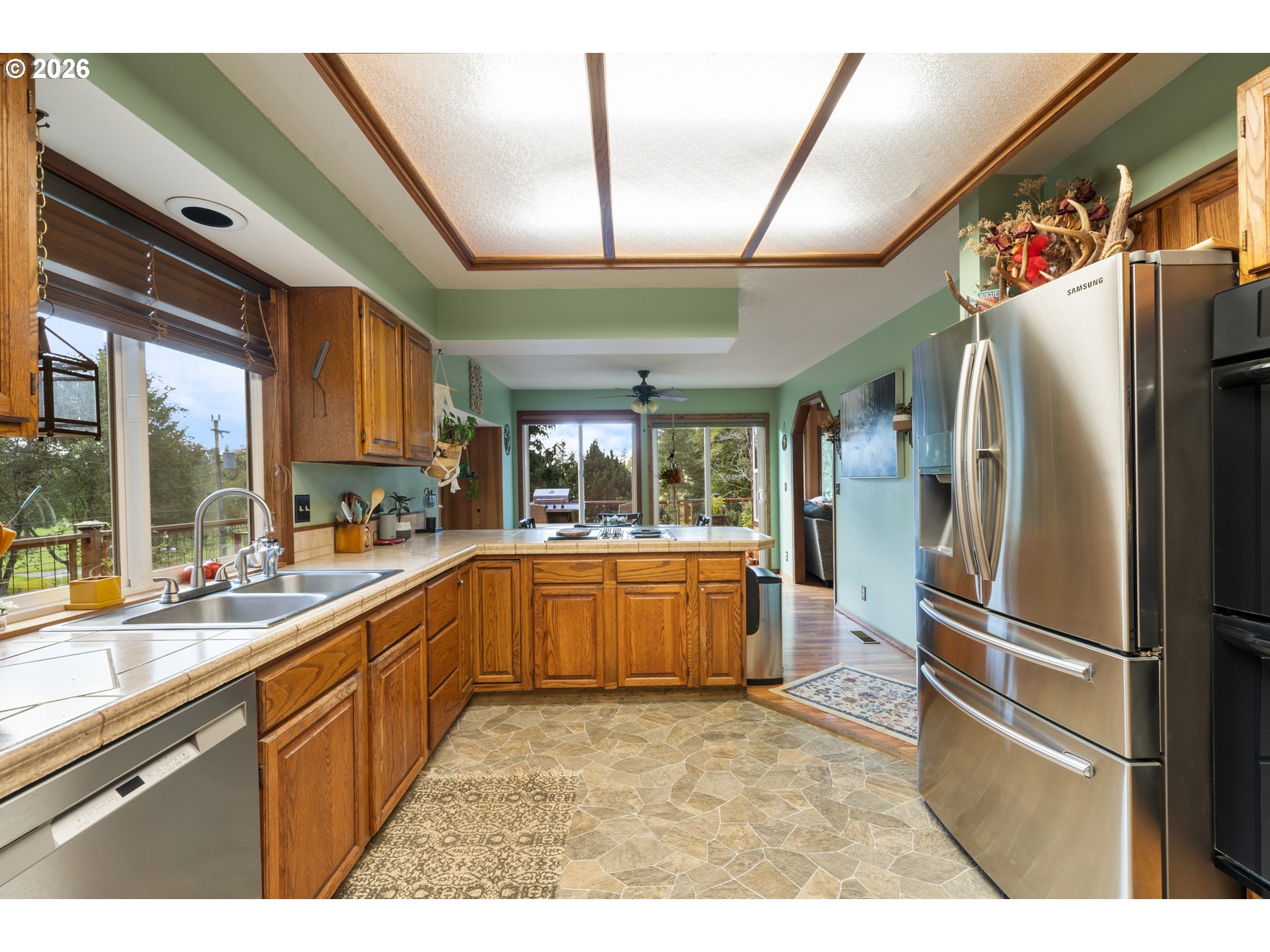 7925 Doughty Road Tillamook, OR 97141 - Photo 16 of 48 Kitchen
