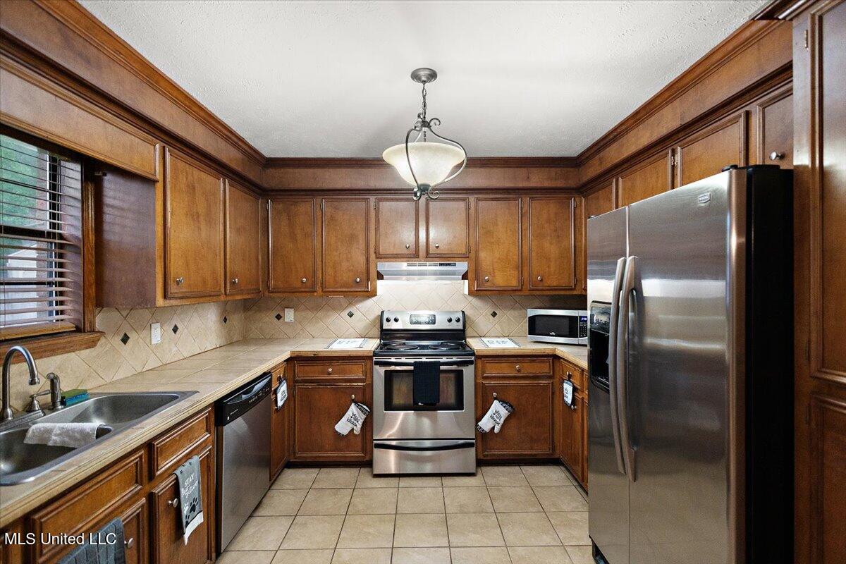 303 Riser Street Byram, MS 39272 - Photo 11 of 24 11-3HTP6040