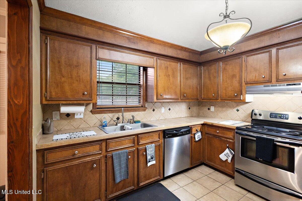 303 Riser Street Byram, MS 39272 - Photo 12 of 24 12-3HTP6043