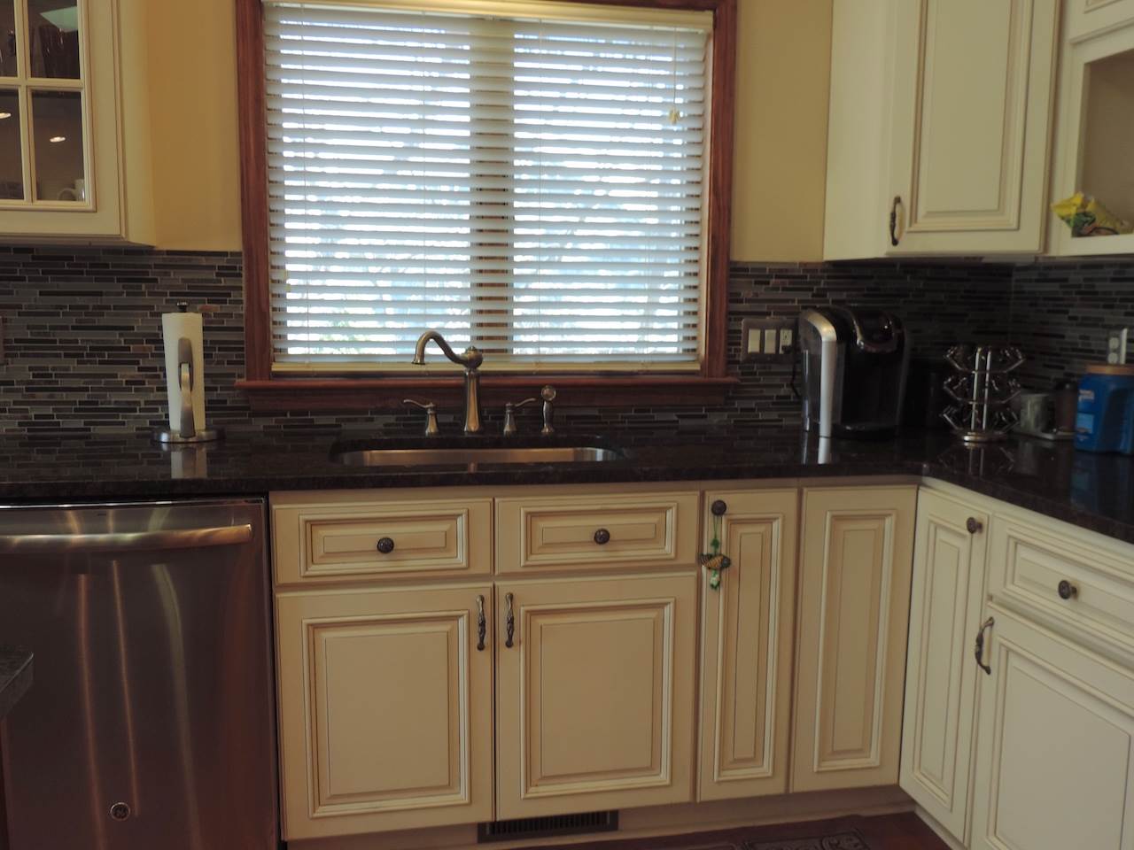 38081 Radde Street Clinton Township, MI 48036 - Photo 8 of 31 31344040-7.JPG