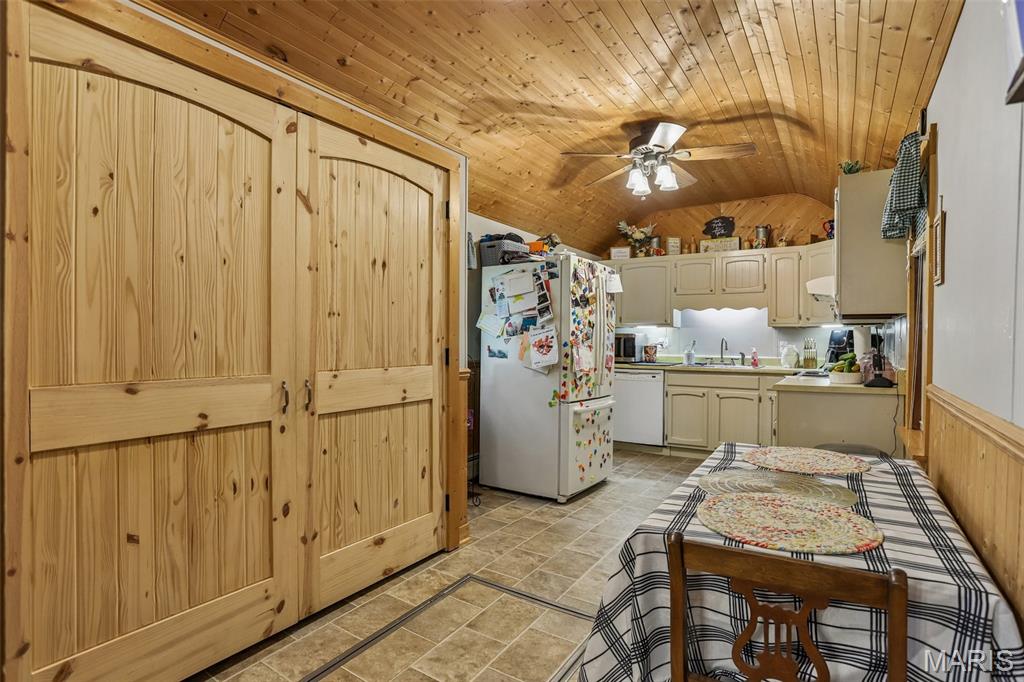 515 East 3rd N Street Mount Olive, IL 62069 - Photo 12 of 39