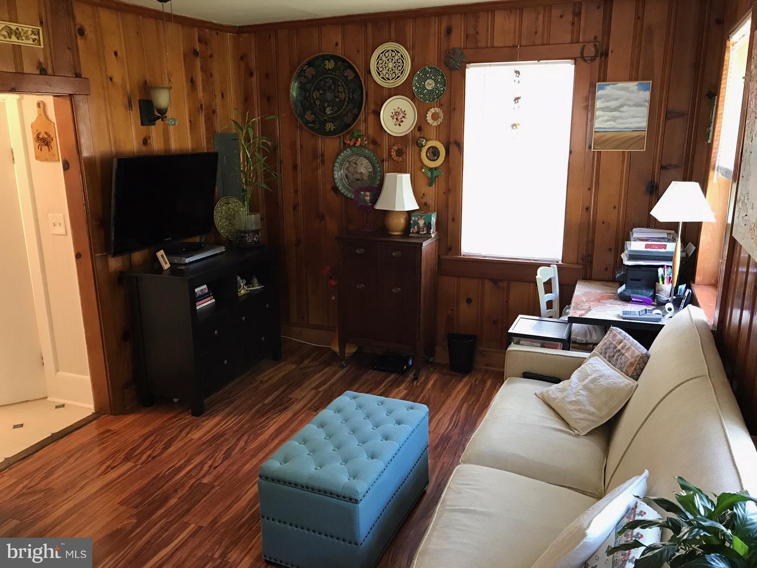 1608 Bishop Road Edgewater, MD 21037 - Photo 2 of 3 Living Room