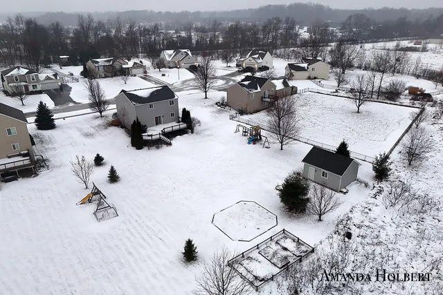 $399,900 | 12100 Russell Way Court, Cedar Springs, MI 49319