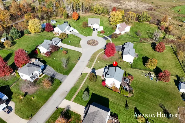 $399,900 | 12100 Russell Way Court, Cedar Springs, MI 49319