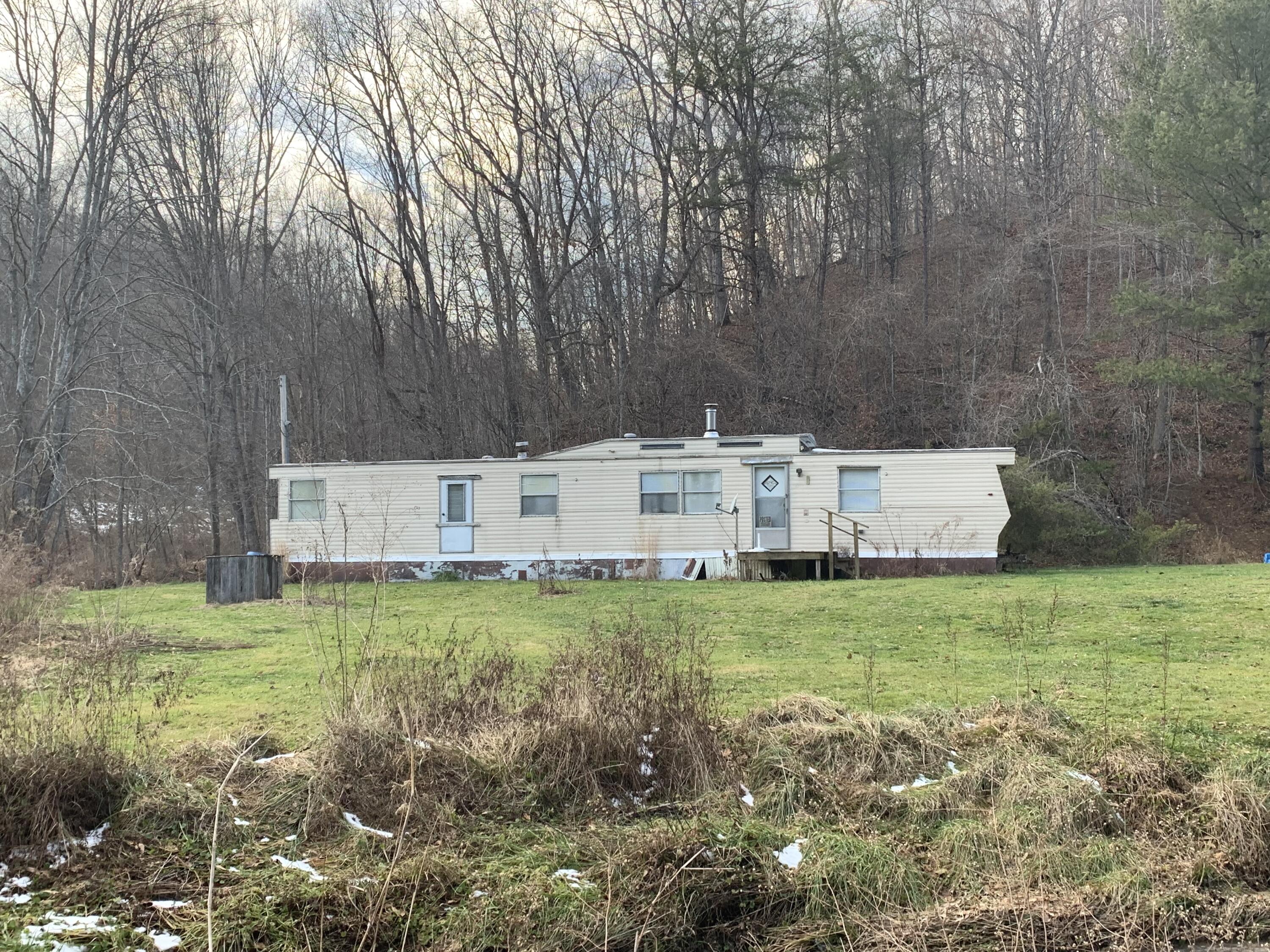 2135 Lower Taulbee Fork Road Vancleve, KY 41385 - Photo 2 of 3 26D16C65-9B36-4217-806B-98EE0A332297