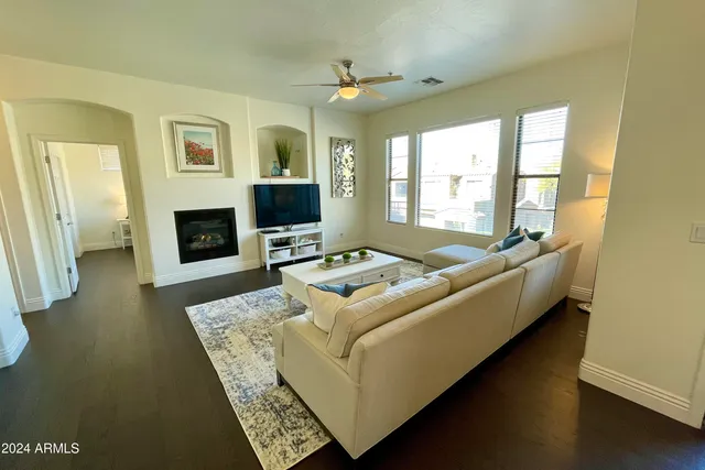 $5,000 | 16600 North Thompson Peak Parkway, Unit 2011, Scottsdale, AZ 85260