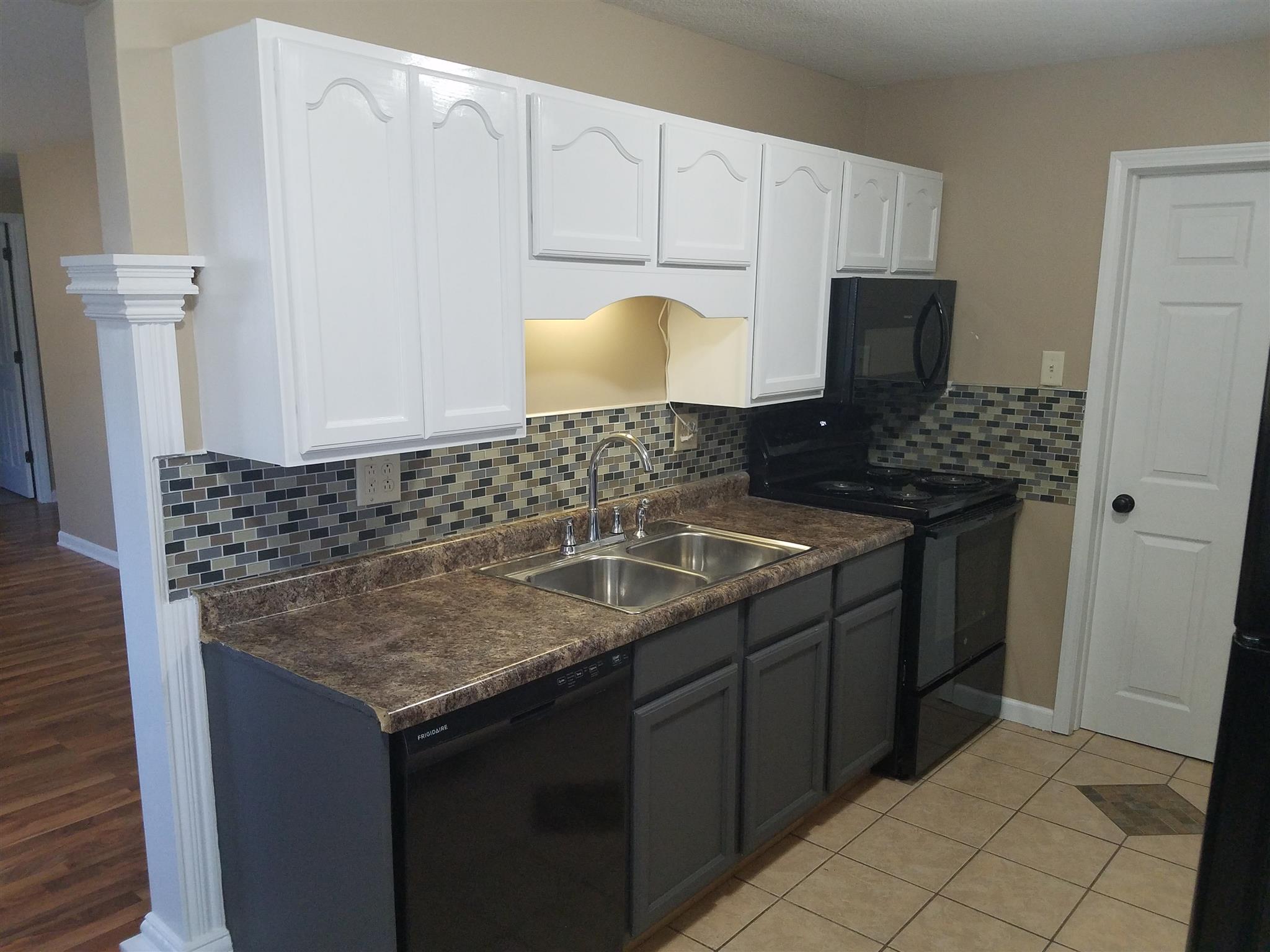 2404 Maples Road Fort Wayne, IN 46816 - Photo 13 of 36