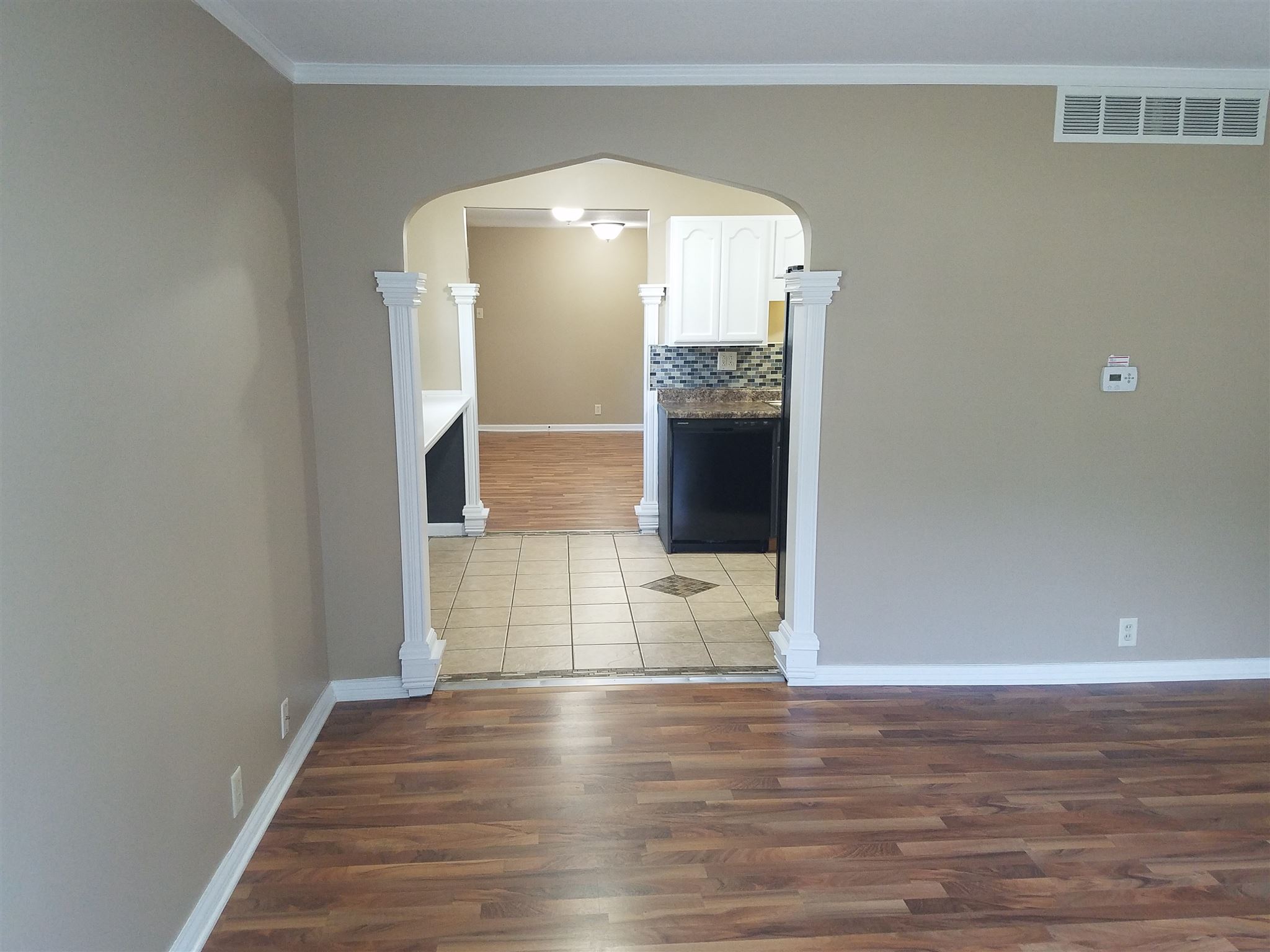 2404 Maples Road Fort Wayne, IN 46816 - Photo 10 of 36