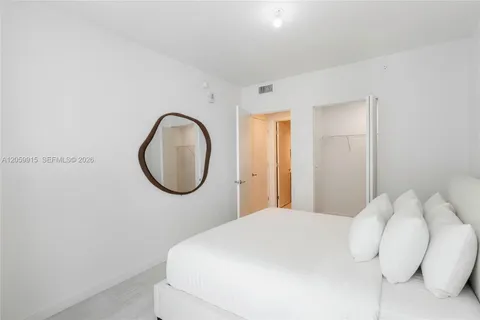 $850,000 | 77 Southeast 5th Street, Unit 1910, Miami, FL 33131