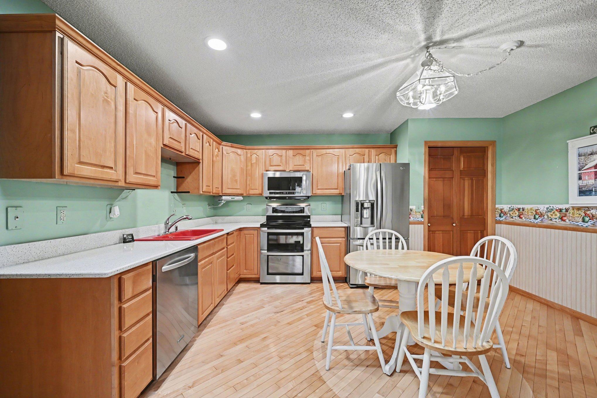 1950 West Ridge Circle Stillwater, MN 55082 - Photo 16 of 32